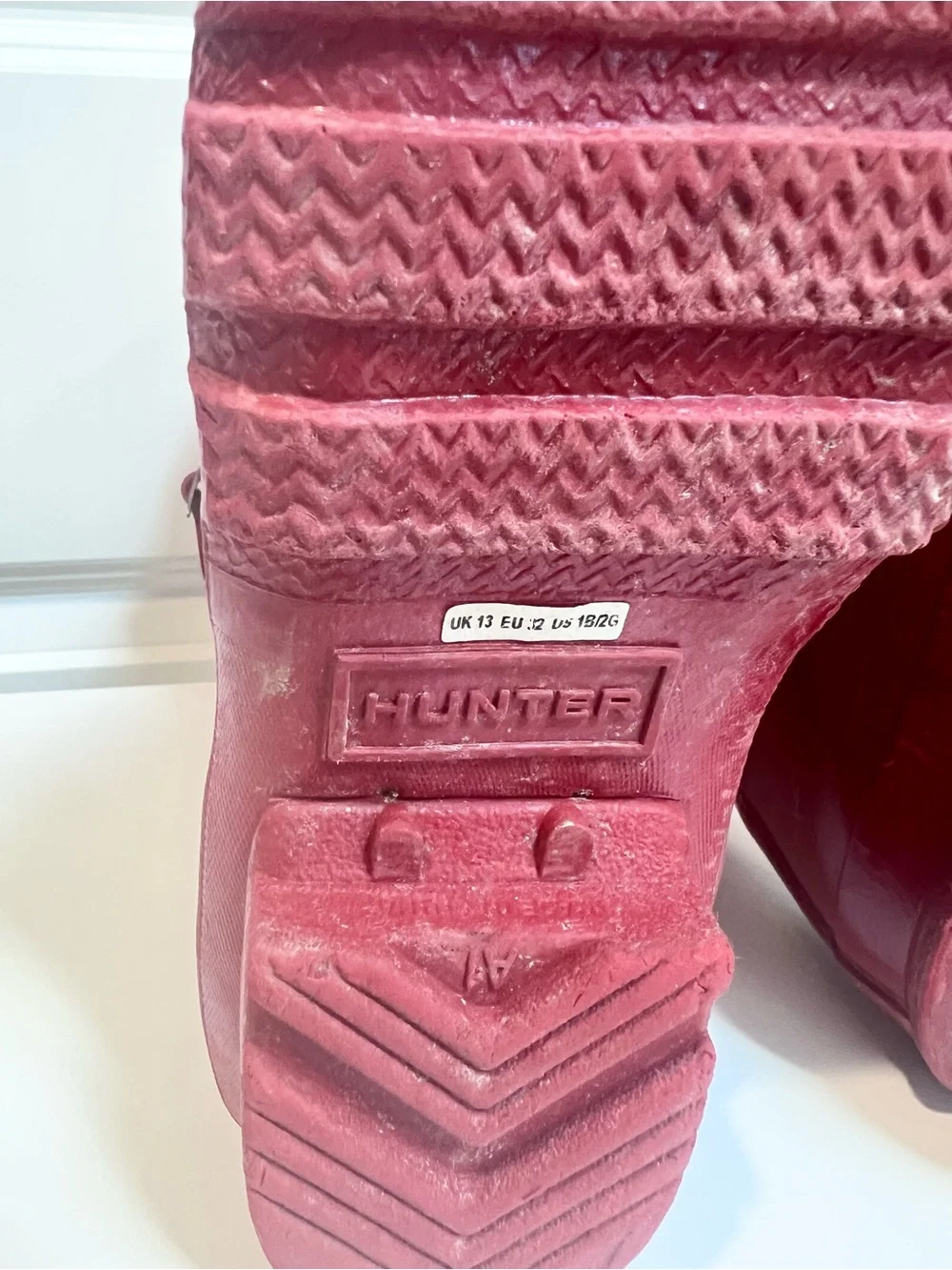 Hunter Kids Youth Glossy Red Knee-High Rain Boots Size 1 / 2 Boys Girls